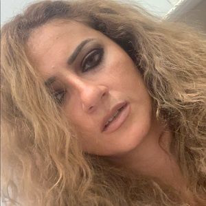 Meet your Posher, Mariam